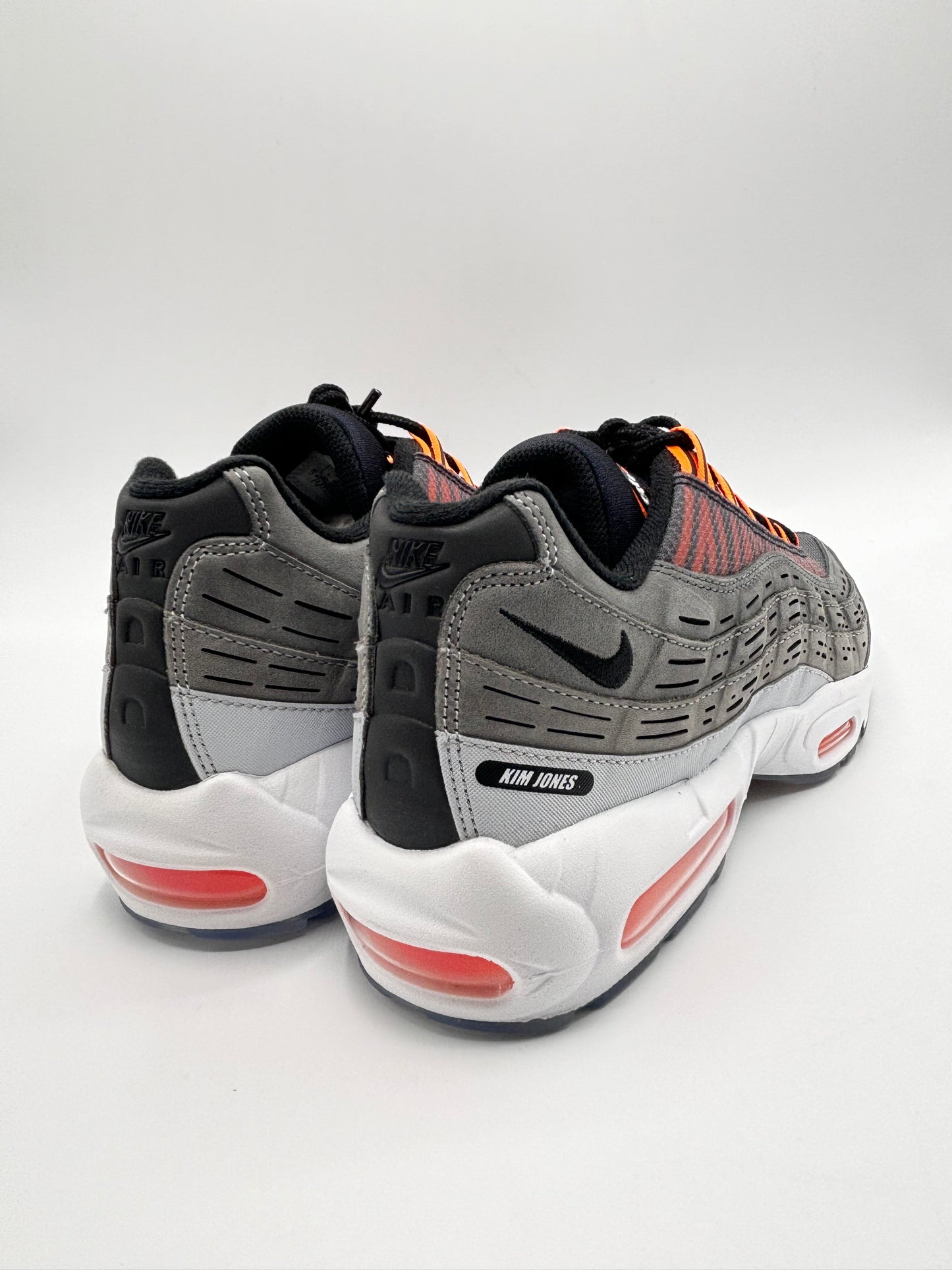 Sneakers Nike Air Max 95 / Kim Jones noir et orange - 44