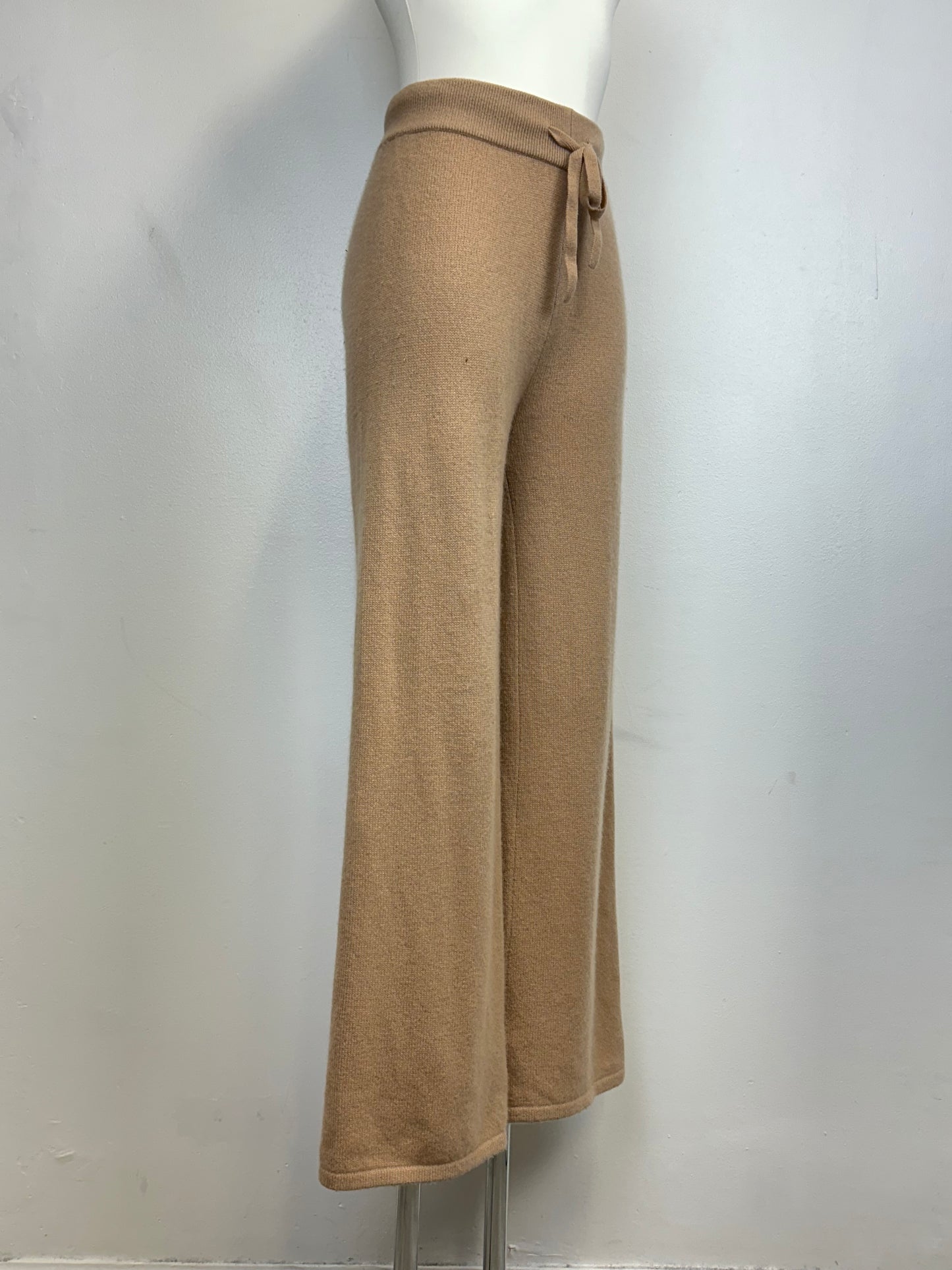 Pantalon en cachemire beige The Curated - XS