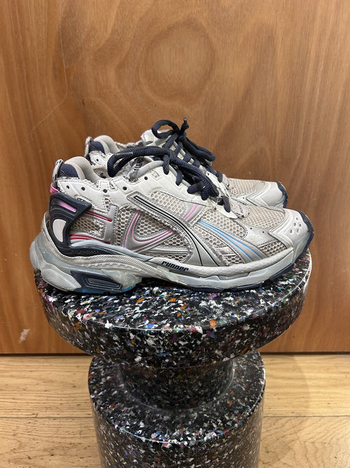 Baskets Balenciaga Runner - Gris - Très bon état 42