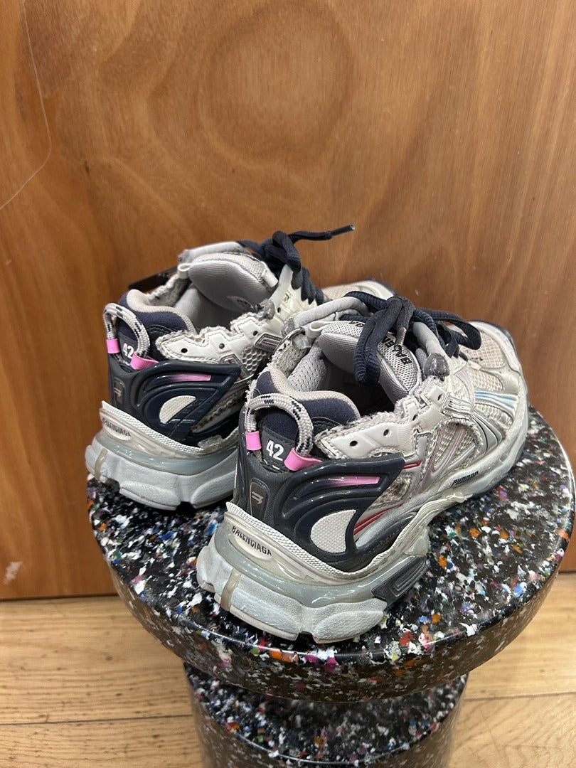 Baskets Balenciaga Runner - Gris - Très bon état 42