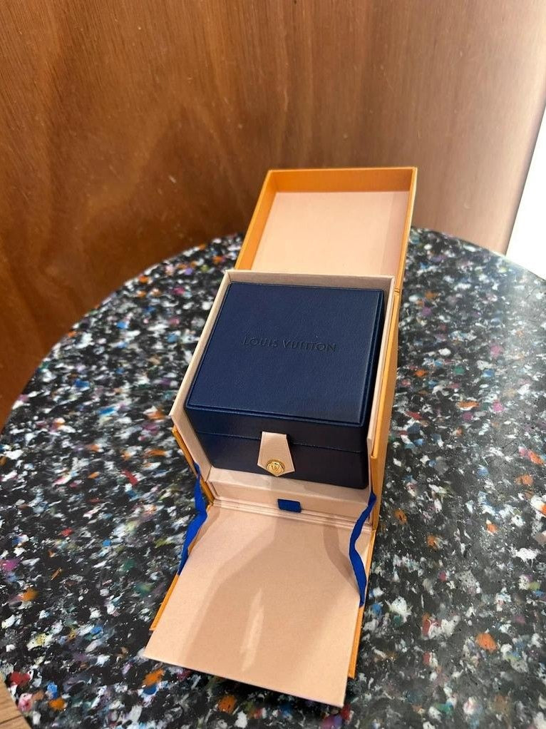 Louis Vuitton Lv Volt One boucle d’oreille or blanc diamant
