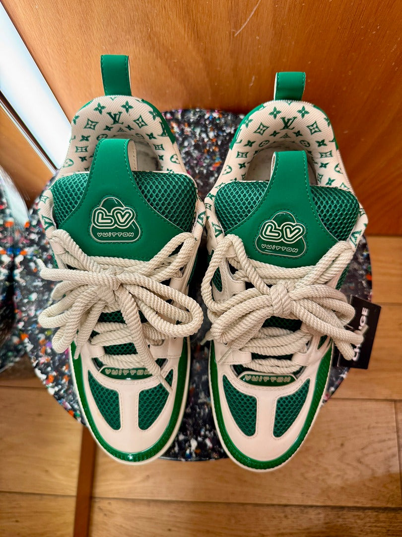 Baskets Louis Vuitton - vert - Très bon état