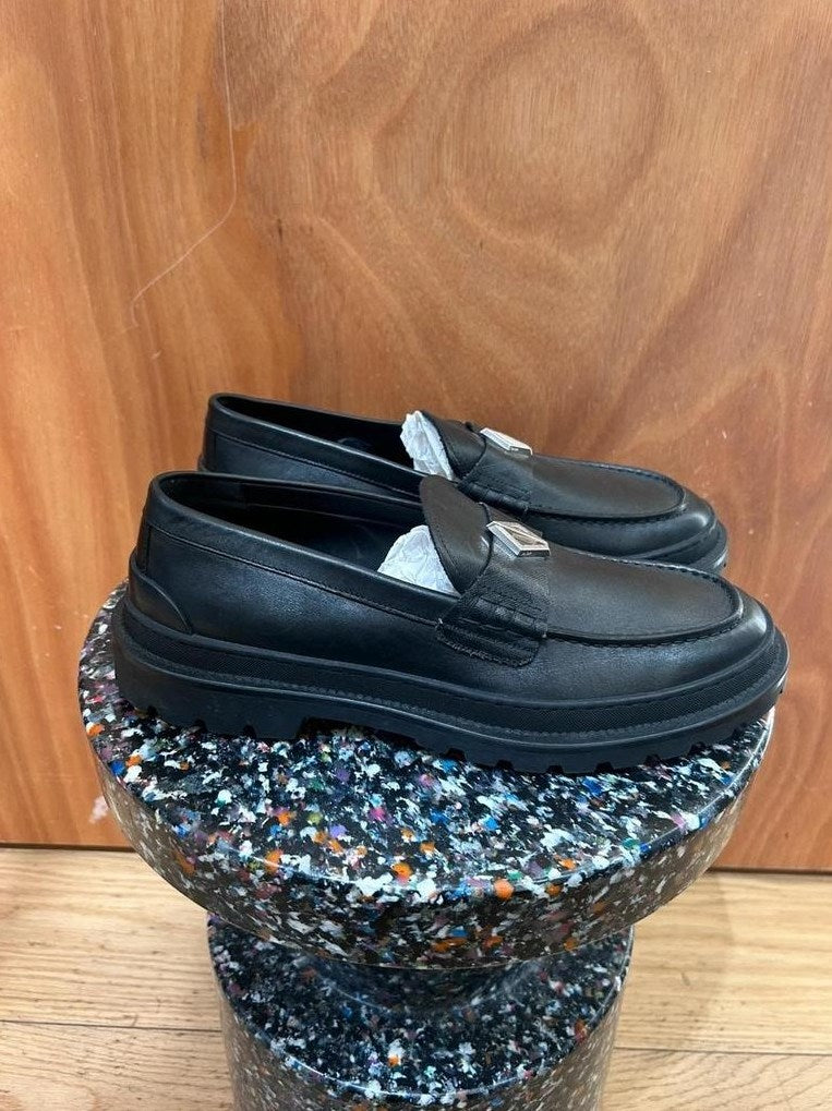 Mocassins Dior cuir noir logo Cd taille 43