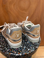Louis Vuitton Lv Trainer sneakers cuir métallisé argent taille 42