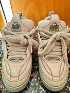 Baskets homme Louis Vuitton beige - Be