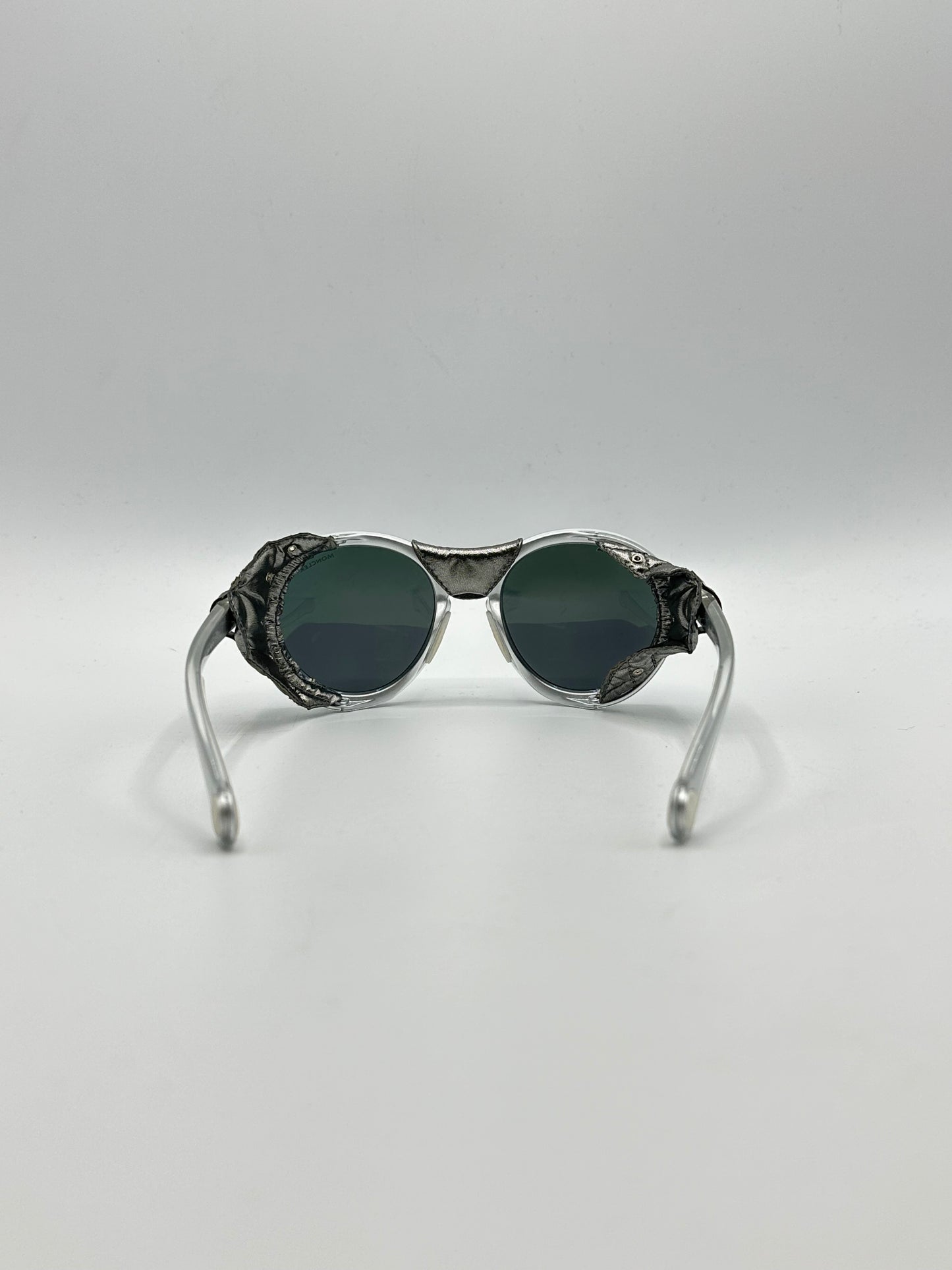 Lunettes de soleil Moncler