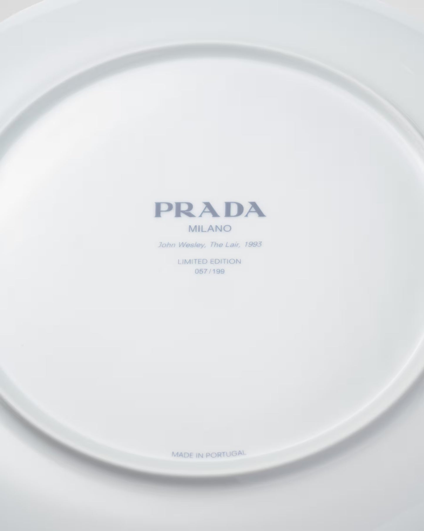 Assiette en porcelaine de collection Prada – The Lair