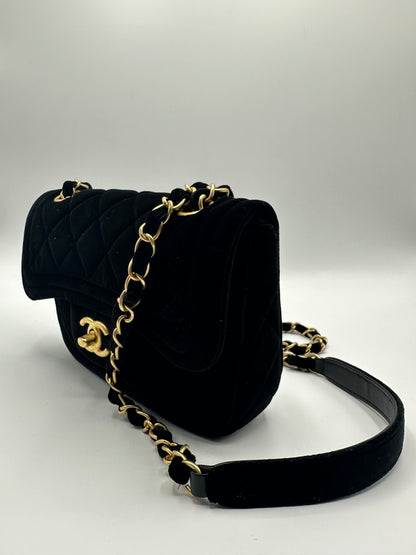 Sac Classique Mini Chanel en velours