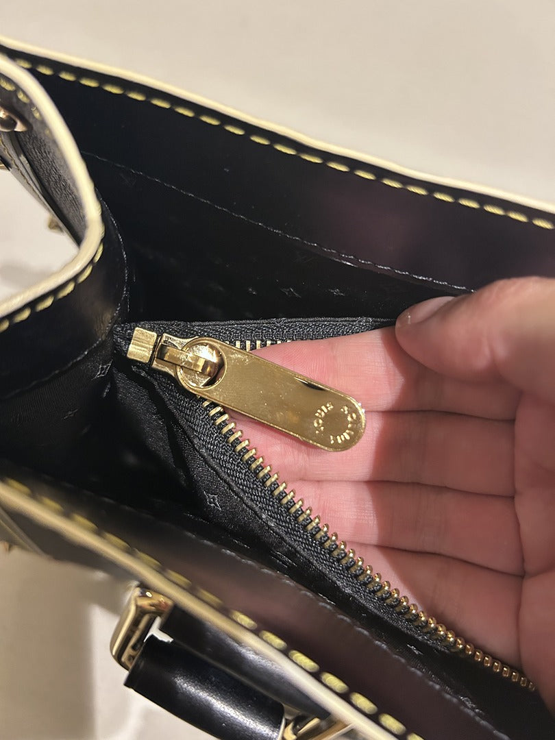 Sac à main Louis Vuitton - noir - Très bon état