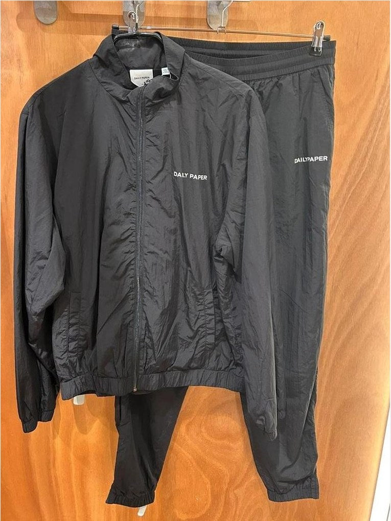 Ensemble Daily Paper noir tracksuit veste + pantalon logo