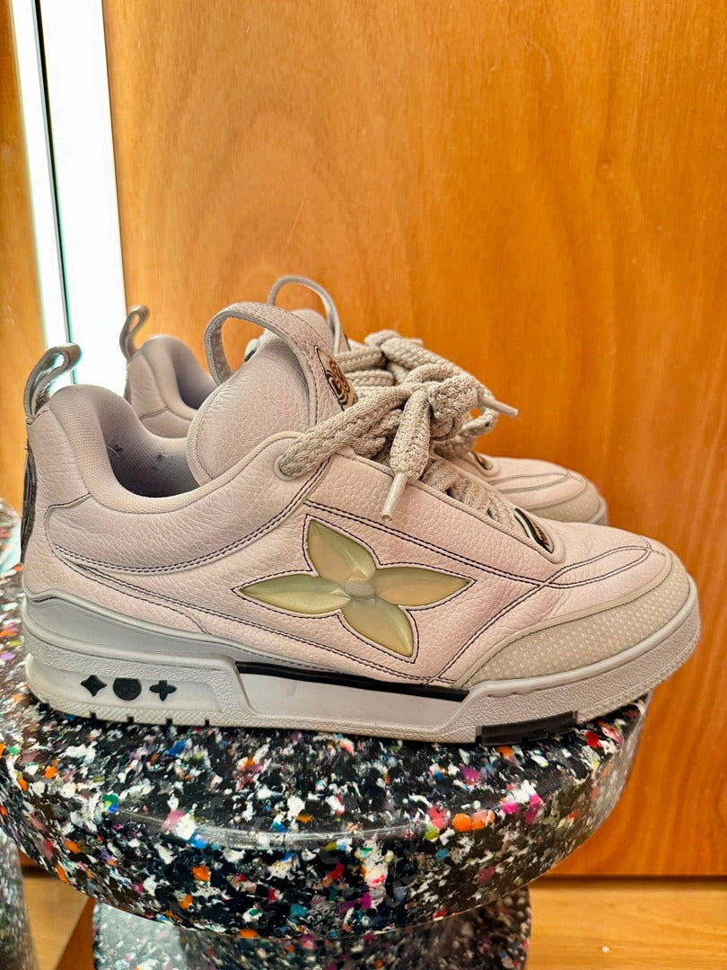 Baskets homme Louis Vuitton beige - Be