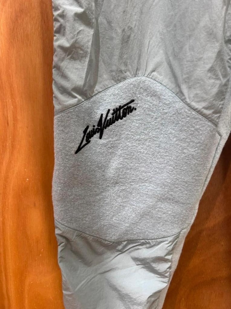 Pantalon Louis Vuitton sport gris L